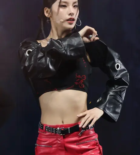 Image 5383874 from Yeji - ITZY (예지, Hwang Ye-ji)