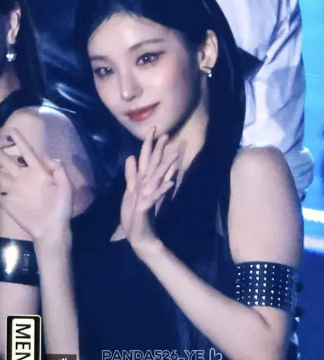 Image 5383825 from Yeji - ITZY (예지, Hwang Ye-ji)