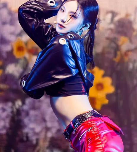 Image 5383902 from Yeji - ITZY (예지, Hwang Ye-ji)