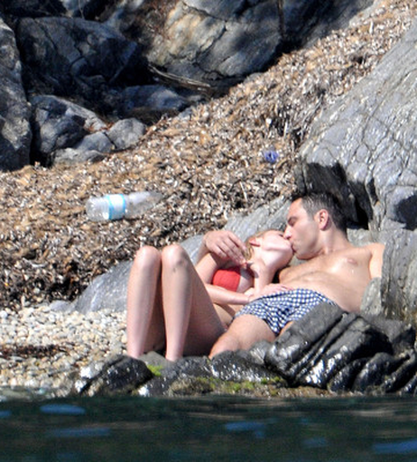 Image 5340004 from Lara Stone