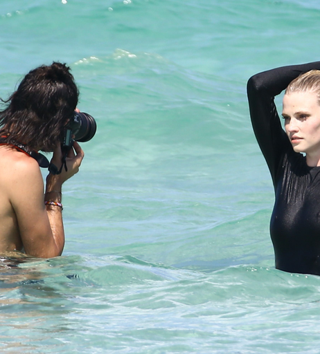 Image 5339904 from Lara Stone