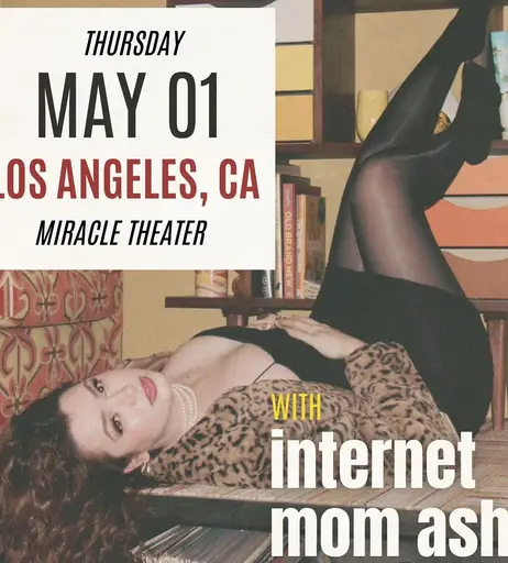 Image 5311115 from Ashley Ippolito / Reacts By Ash / ur internet mom ash