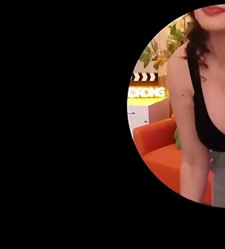 Image 5311085 from Ashley Ippolito / Reacts By Ash / ur internet mom ash
