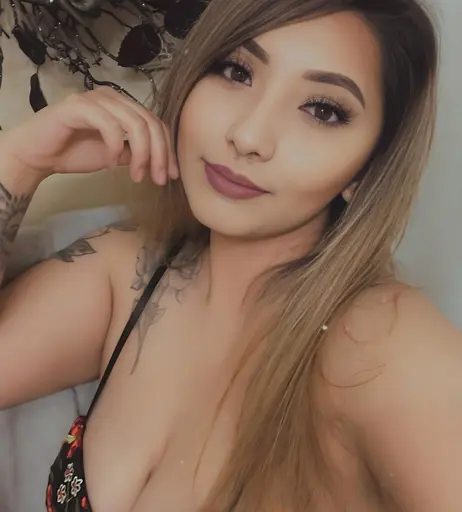 Image 5881611 from Sexy Big Titty latina BBW @Leeeenaq - goon material