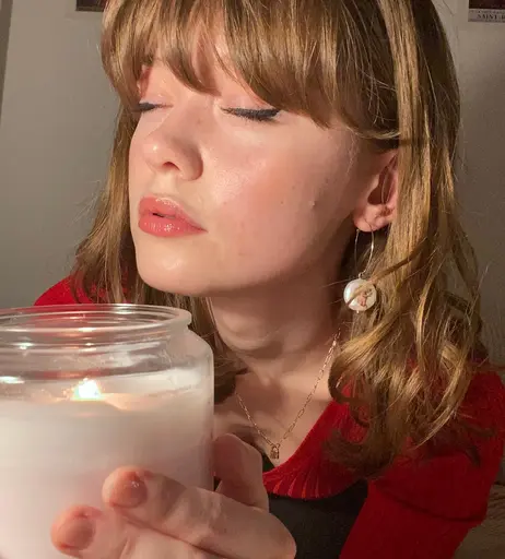 Image 5861836 from Maisie Peters