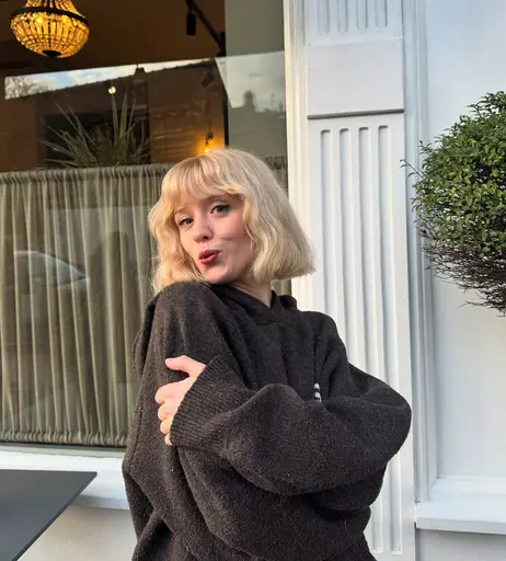 Image 5862635 from Maisie Peters
