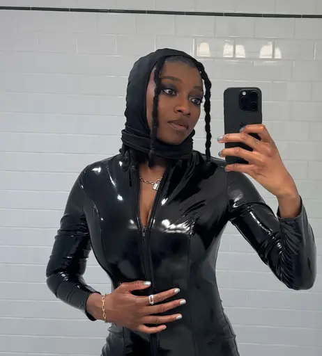 Image 5858371 from Little Simz