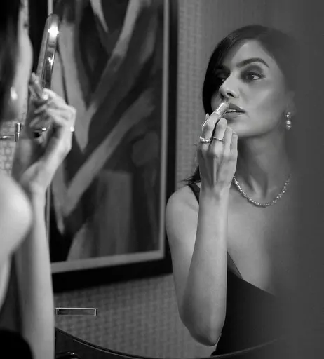 Image 5858334 from Hollywood Reporter Neha Joy