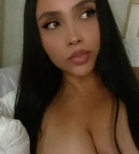 Image 5838302 from Eloisa Chairez / cybergirrl / paradisepeach1 / sincerely.eloisa