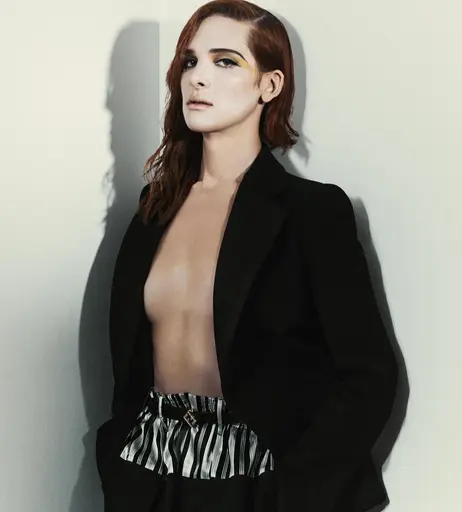 Image 5919979 from Hari Nef