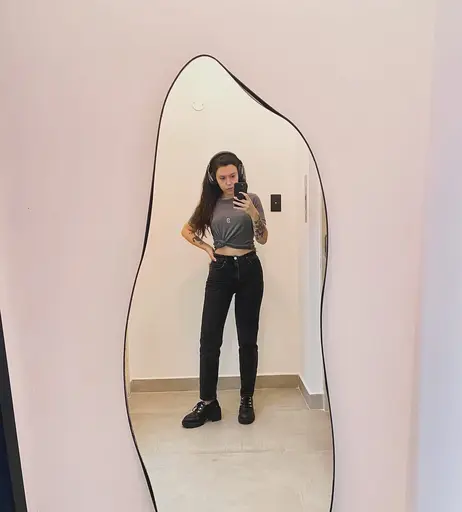 Image 5907385 from Violet Orlandi
