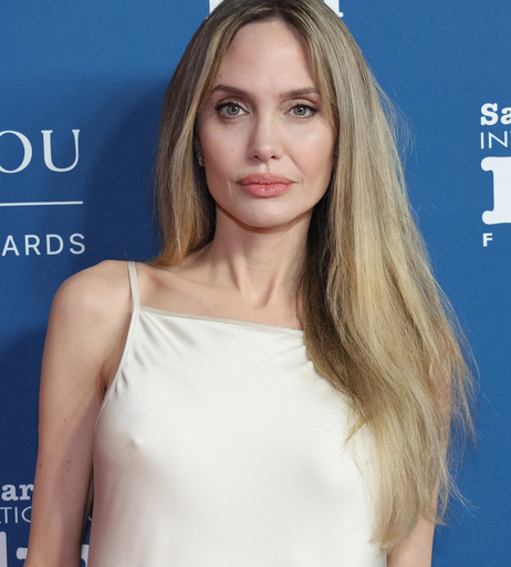 Image 5468393 from Angelina Jolie