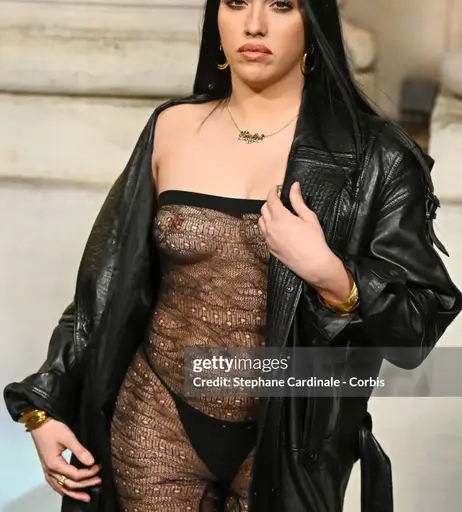 Image 5446417 from Lourdes Leon
