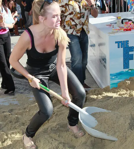 Image 5441384 from Maddie Hasson