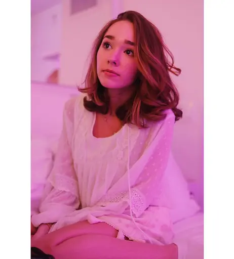 Image 5437796 from Holly Taylor (actress)