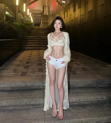 Image 5564579 from Ivy ai.lin20_