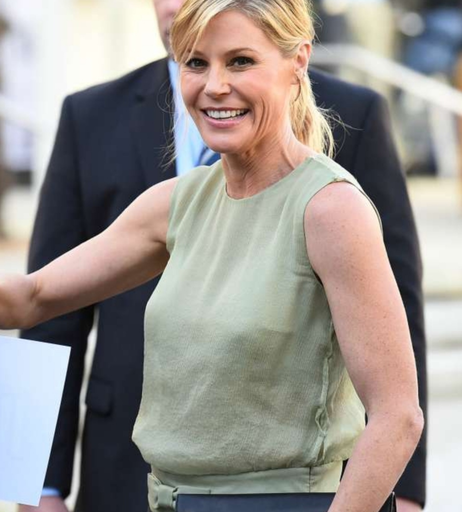 Image 5522593 from Julie Bowen