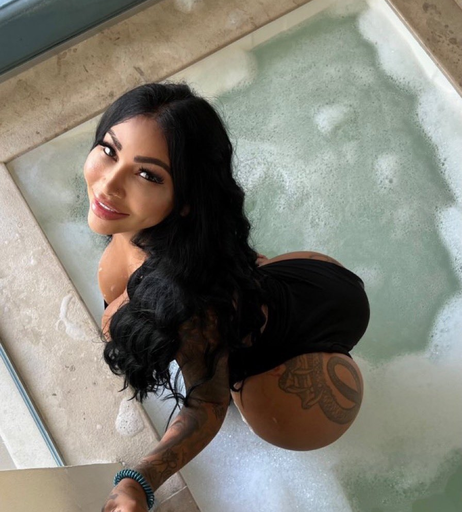 Image 5519038 from Brittanya Razavi