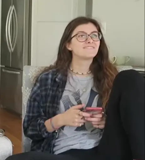 Image 5798598 from Lia Reacts / Lia_Fiore