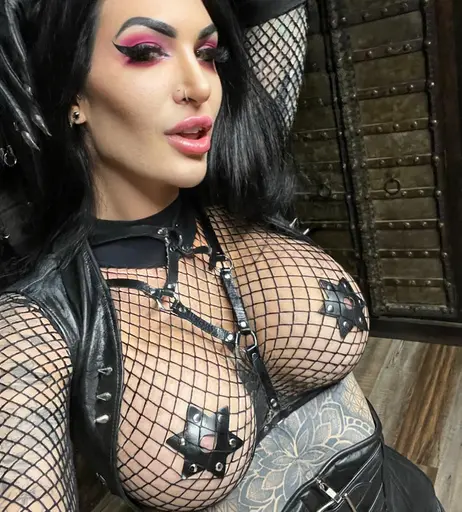 Image 5789078 from Damazonia_ / Mistress Damazonia