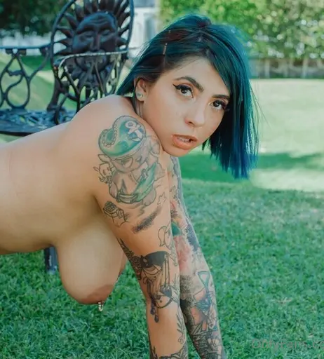 Image 5036245 from Nathalie Hardy / Milou Suicide