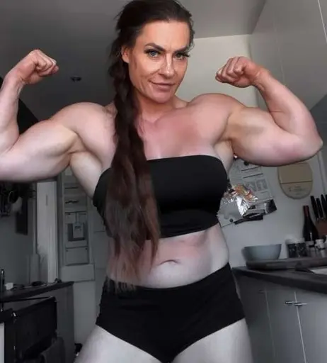 Image 5027171 from Natasha Broegger / Athenemusclegoddess