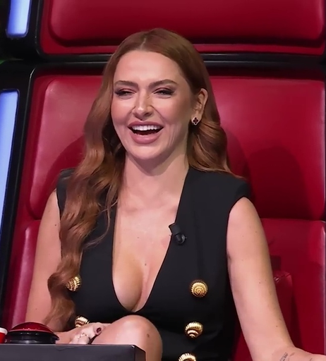 Image 5003695 from Hadise