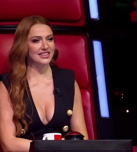 Image 5003687 from Hadise