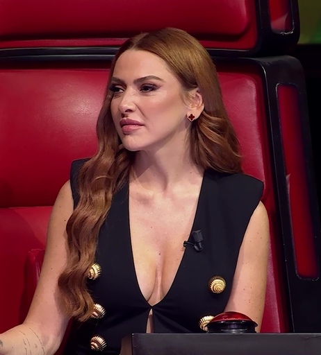 Image 5003671 from Hadise