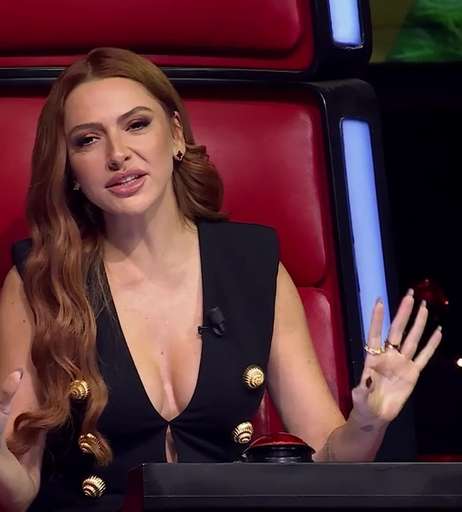 Image 5003675 from Hadise