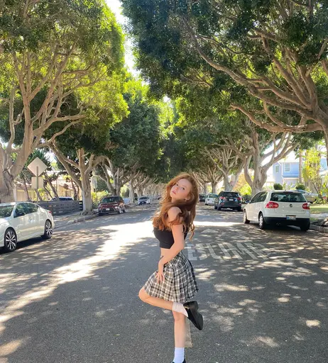 Image 4387038 from Francesca Capaldi (18)