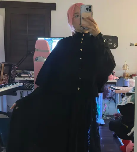 Image 4375143 from LilyPichu