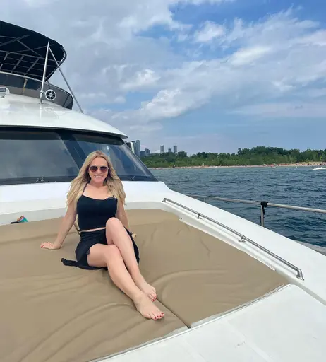 Image 4378662 from Barbara alyn woods