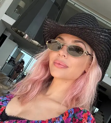 Image 4364018 from MacKenzie Porter