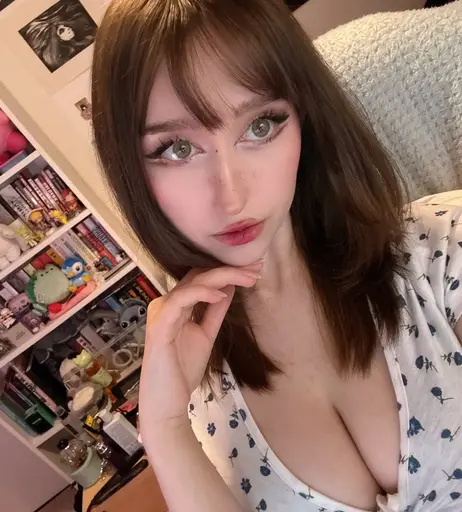 Image 4354337 from Allykitti / crywink_