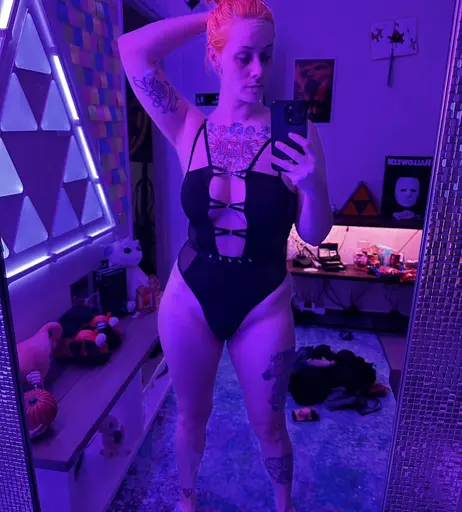 Image 4352664 from JoJosaysbreee