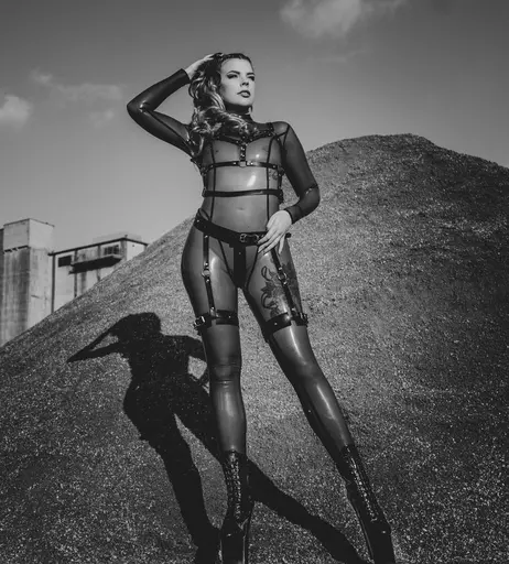 Image 4887792 from Latex Fox  /  Latex_Fox  /  LatexFox