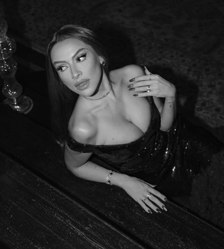 Image 4993023 from Hadise