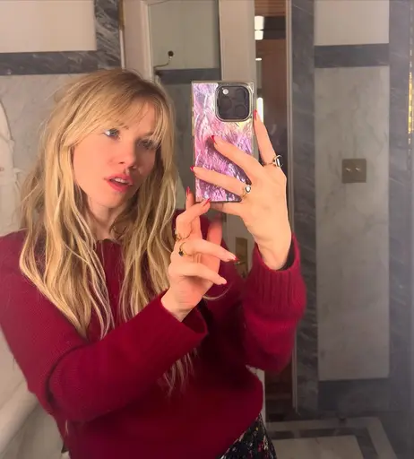 Image 4913066 from Carly Rae Jepsen