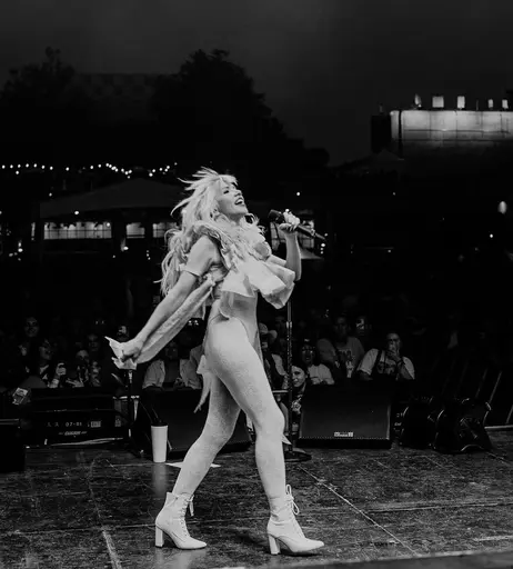 Image 4913238 from Carly Rae Jepsen