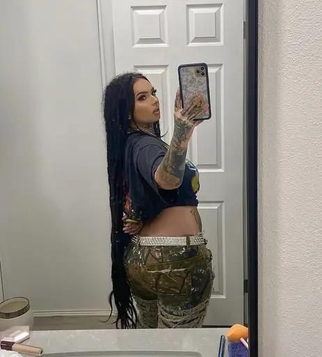 Image 4452434 from Zhavia