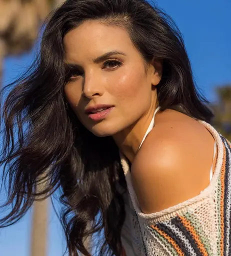 Image 4453367 from Katrina Law