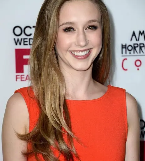 Image 4445350 from Taissa Farmiga