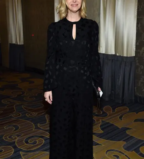 Image 4446255 from Lisa Kudrow