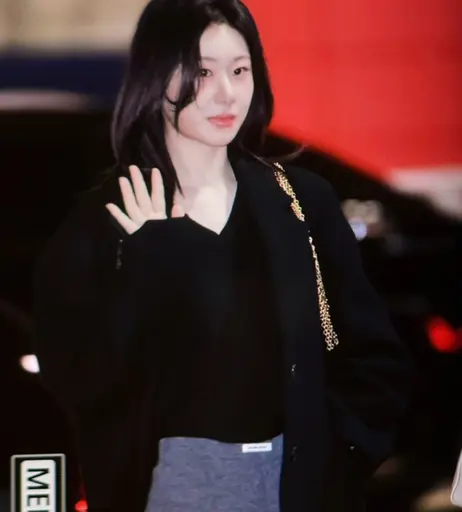 Image 4444528 from Chaeryeong - ITZY (채령)
