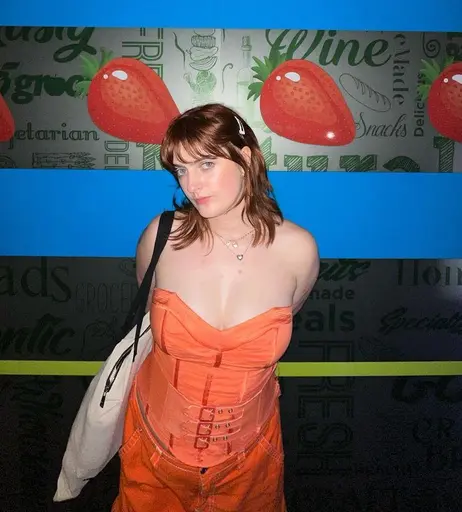 Image 4440575 from Chloe Troast