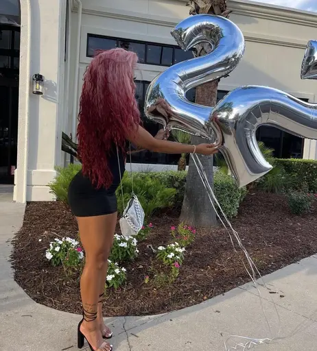Image 4435309 from Lyric Swann / curlylyric22