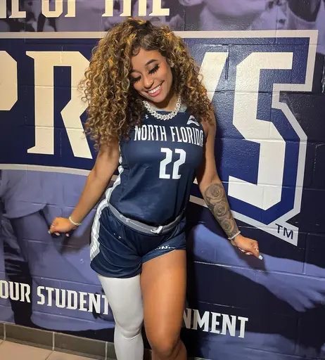 Image 4434041 from Lyric Swann / curlylyric22