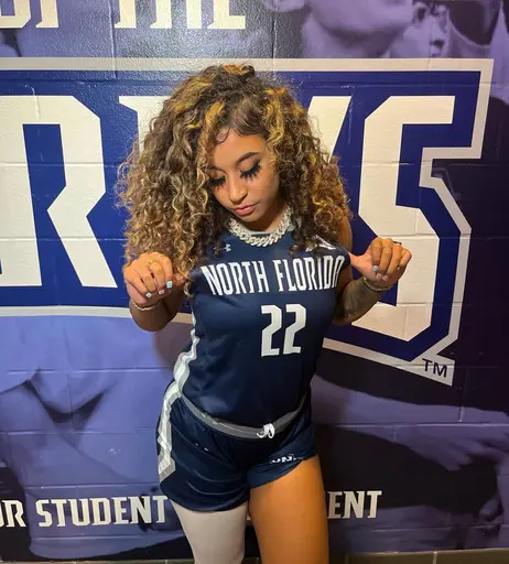 Image 4434079 from Lyric Swann / curlylyric22