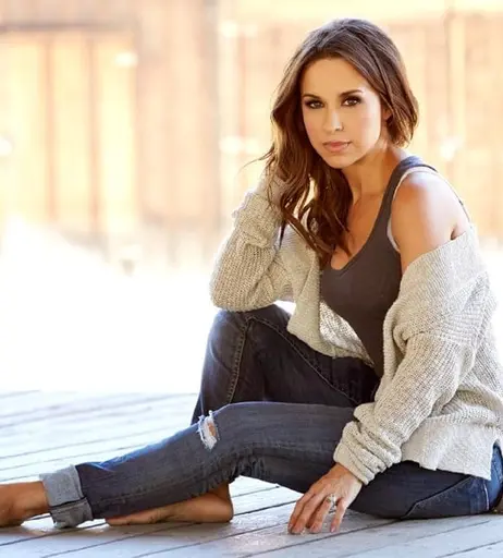 Image 4405817 from Lacey Chabert